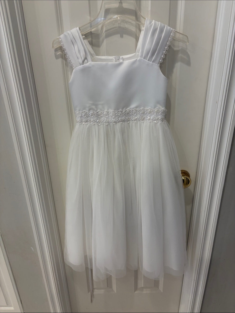 Sweet White Tulle First Communion/Flower Girl Dress with Lace Waist, size 7/8